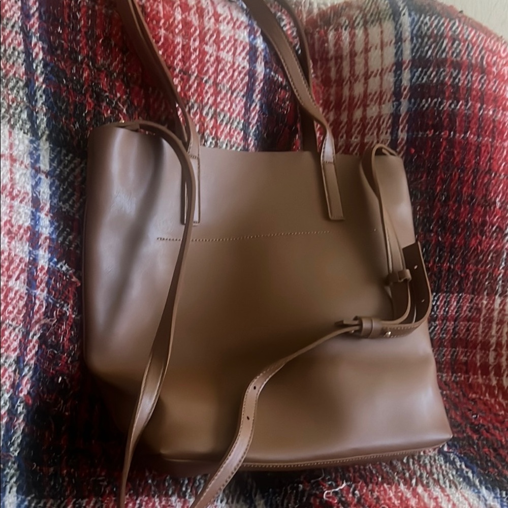 HENNY+ LEV Elegant Brown 2 in 1 Shoulder/ Tote with Structured Design